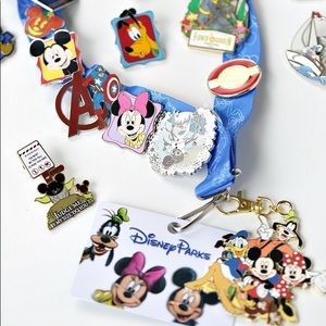 DISNEY PINS mystery box  ✨🐬💕🌸